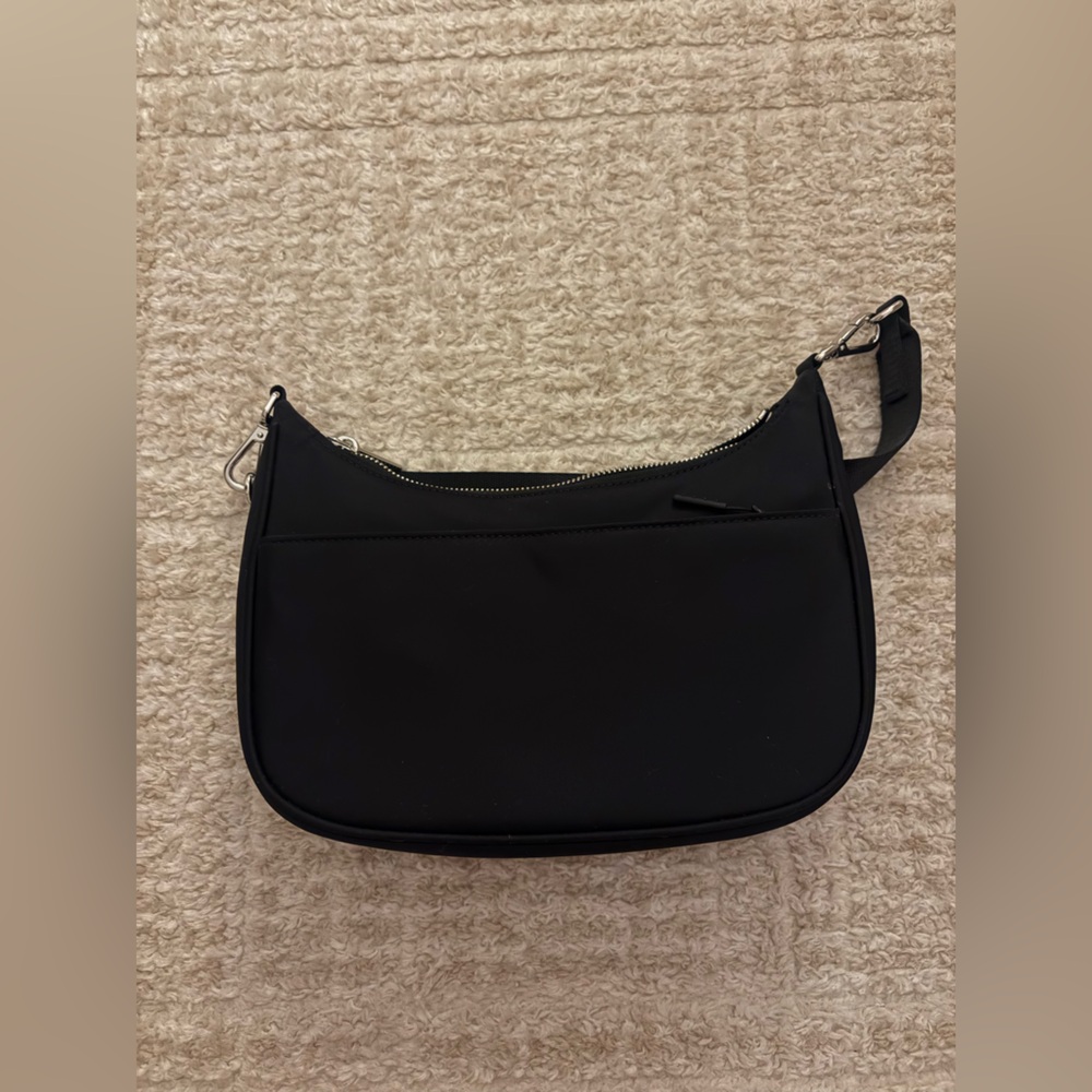 Lululemon City Essentials Small Shoulder Bag - Picture 6 of 8